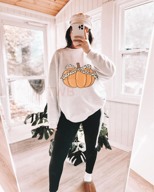Cheetah Bow Pumpkin Crewneck - Gildan
